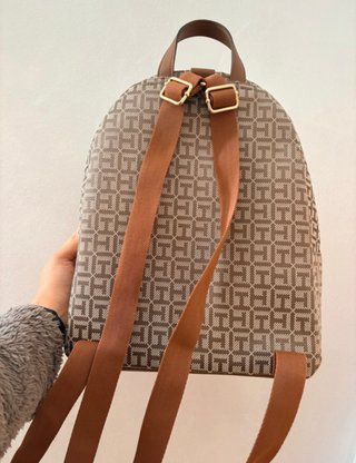 Bolso Tommy Hilfiger Monogram Beige y Marrón