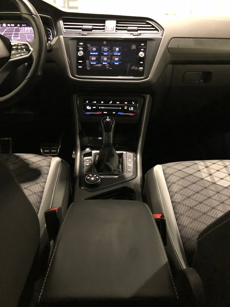 Volkswagen Tiguan R-Line 2.0 TDI DSG (2021) 2021, foto 22
