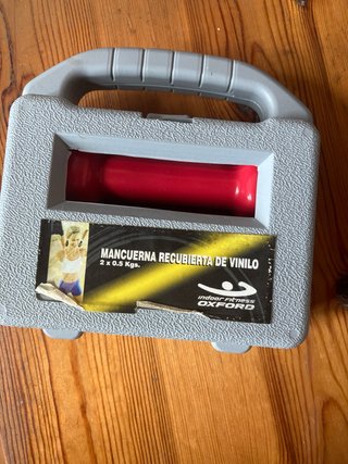Mancuernas 2 x 0.5 kg con estuche