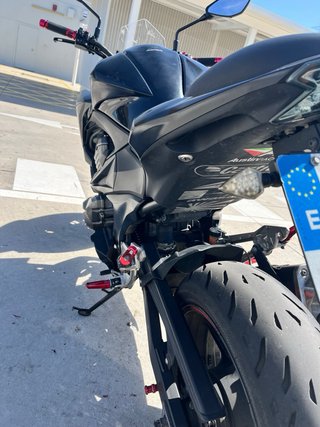 Kawasaki Z800 Negra A2