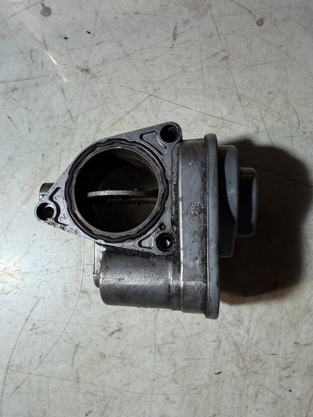Caja Mariposa VW 038 128 063 M