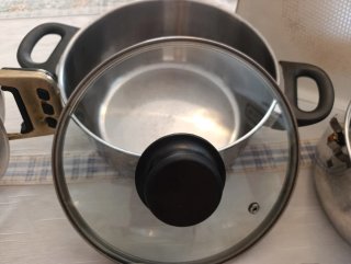 Juego ollas y utensilios cocina 9