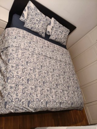 Armario blanco 4 puertas + Cama y Colchón.
