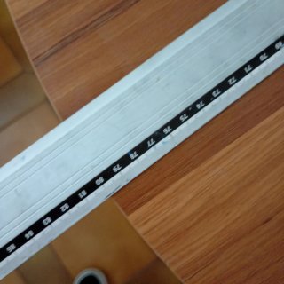 Mesa plegable redonda grande madera y metal
