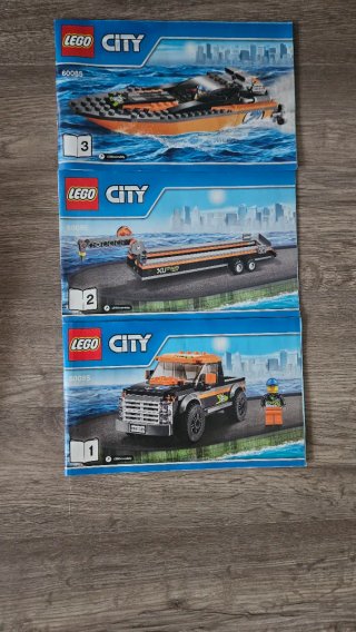 LEGO City 60085 4x4 con Lancha