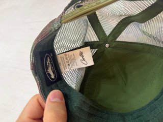 Gorra Corteiz Camuflaje con Logo Ovalado