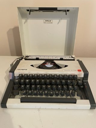 Máquina de escribir antigua