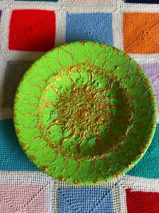 Piatto decorativo sole oro e verde