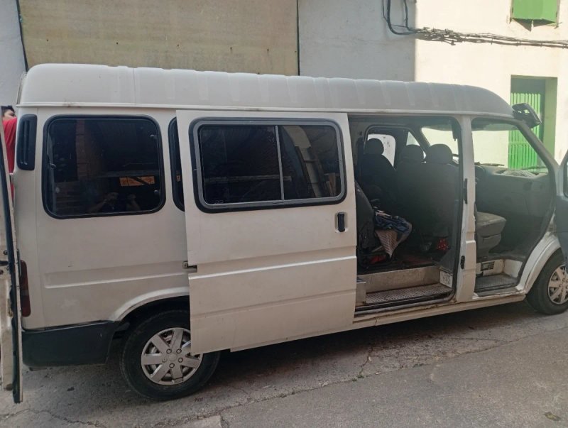 Ford Transit 1996 - foto 1