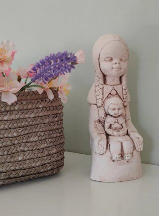 VIRGEN NIÑA ESCAYOLA