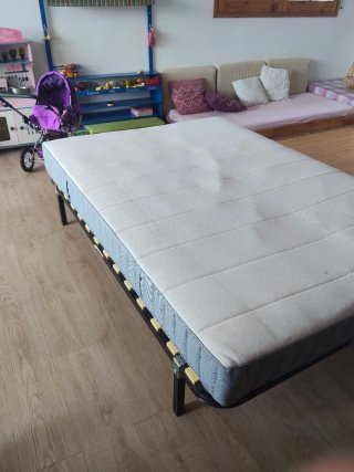 Somier y Colchón doble IKEA 140x190cm