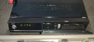 Maletín Receptor Satélite SKYBOX F3 + Monitor