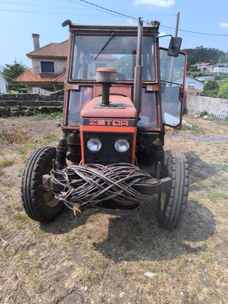 Tractor Zetor 6211