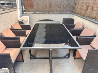 Mesa de exterior ratan 6 asientos + sillón 3mód.