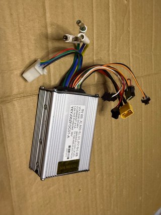 Controladora Patinete Eléctrico 48V 21A