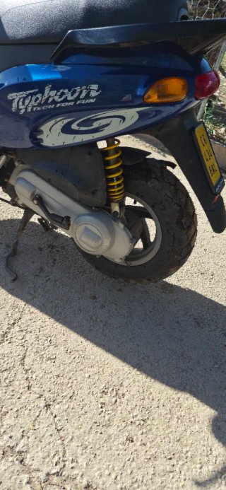 Piaggio typhoon ITV 2028 perfecto estado.