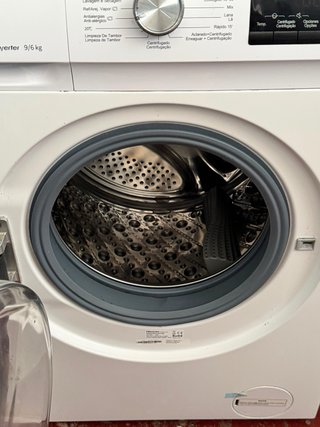 LAVADORA SECADORA HISENSE DE 9 + 6 KILOS