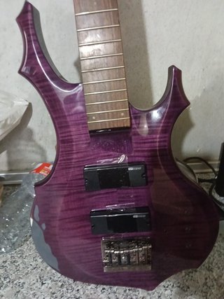 Bajo LTD F155DX Púrpura