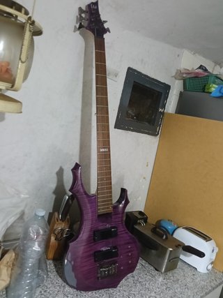 Bajo LTD F155DX Púrpura