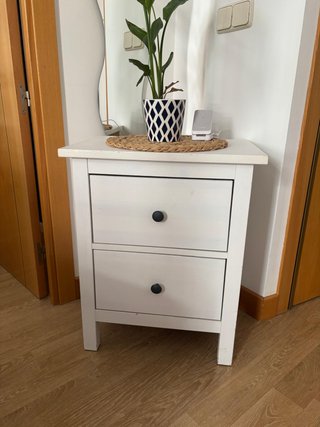 Mesita de noche HEMNES blanca (IKEA) – 2 cajones