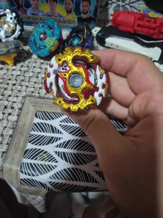 Beyblade originales
