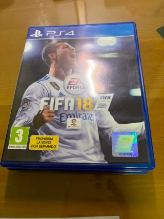 Lote 5 Giochi PS4: GTA V, FIFA 18, 20, 21, 22