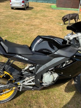 Derbi GPR 50cc  para piezas o arreglar.