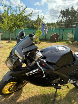 Derbi GPR 50cc  para piezas o arreglar.