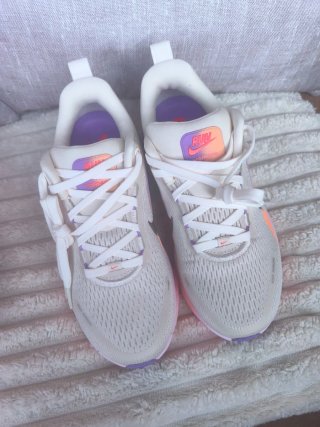 Nike Vomero 18 Mujer naranja/Morado