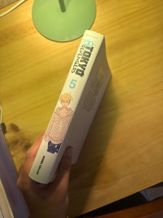 Libro manga tokyo revengers 5