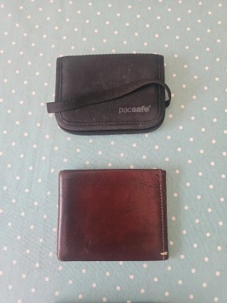 Lote 4 Carteras Piel de Hombre de Marrón y Negro