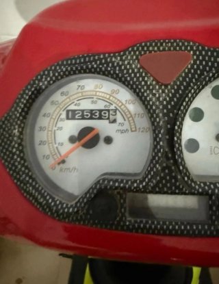 Scooter Wildlander 125cc Negra y Roja