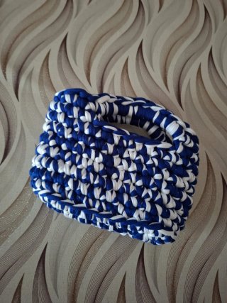 Clutch blu e bianco
