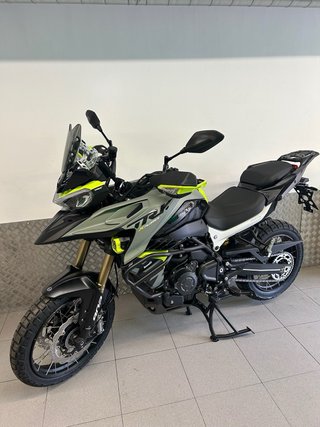 Benelli TRK 902 XPLORER Adventure