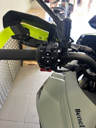 Benelli TRK 902 XPLORER Adventure