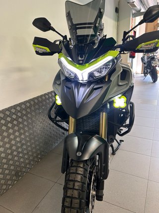 Benelli TRK 902 XPLORER Adventure