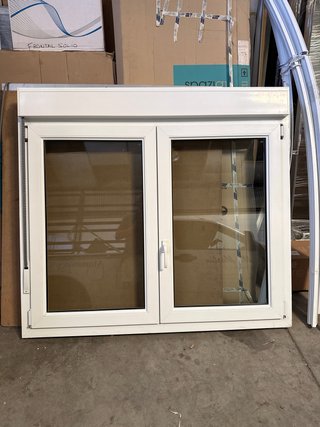 Ventana abatible de pvc blanca de medida 149,5x135