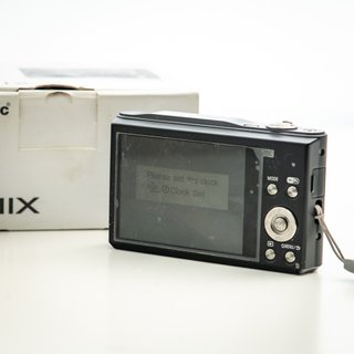 Cámara Digital Compacta Panasonic Lumix SZ8
