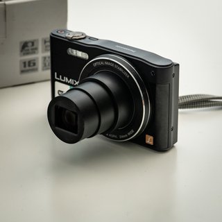 Cámara Digital Compacta Panasonic Lumix SZ8