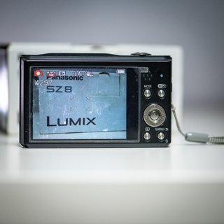 Cámara Digital Compacta Panasonic Lumix SZ8