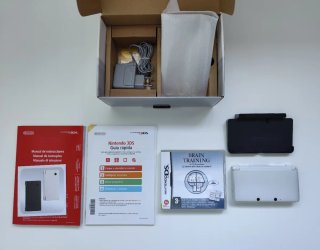 Nintendo 3DS Blanca + Brain Training
