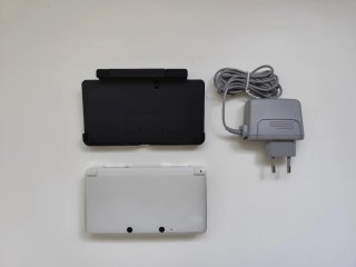 Nintendo 3DS Blanca + Brain Training