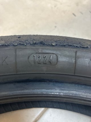 Neumático Dunlop KR108-109 200/70R17