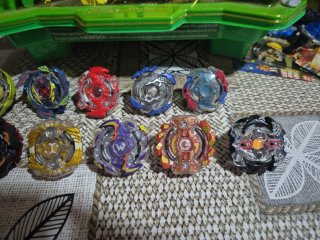 Beyblade Burst Originales