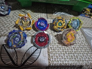 Beyblade Burst Originales