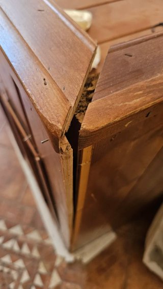 Mueble bar de madera