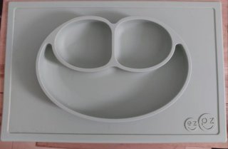 Plato de silicona con mantel individual