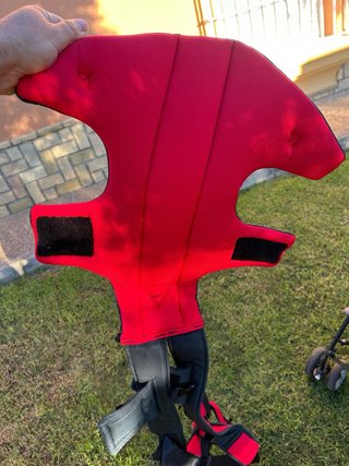 Arnés para bebé rojo