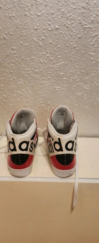 Zapatillas Adidas Altas Rojas y Blancas