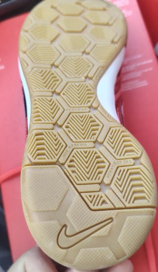 Nike Gato LV8 Talla 37.5 y 39